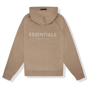 Discover Everyday Confidence and Comfort in the Essential Hoodie