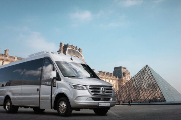 12 Seater Minibus Hire for London to Manchester Bus Trips 12 seater minibus hire