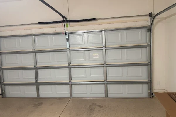 DIY Fixes vs. Professional Emergency Garage Door Repair