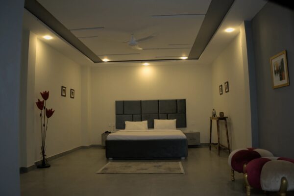 Best Hotel in Bahrain Swat for Families, Couples, and Solo Travelers Best hotel in Bahrain Swat